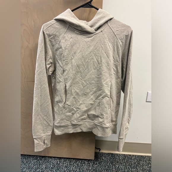 lululemon athletica Sweaters - EUC Lululemon Scuba Hoodie